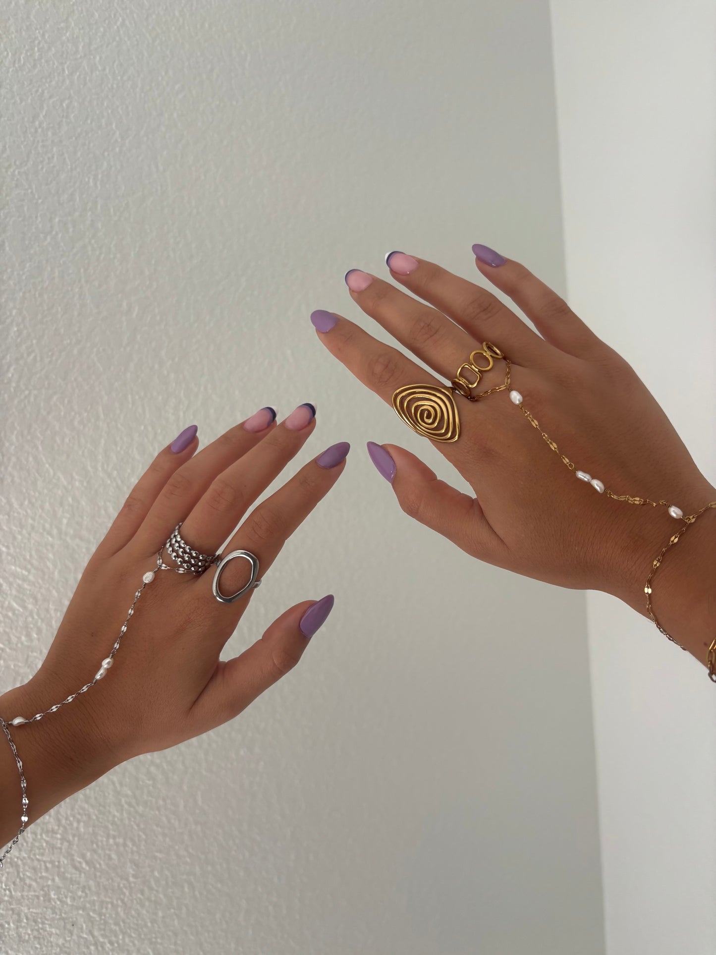 Double Pearl Handchain