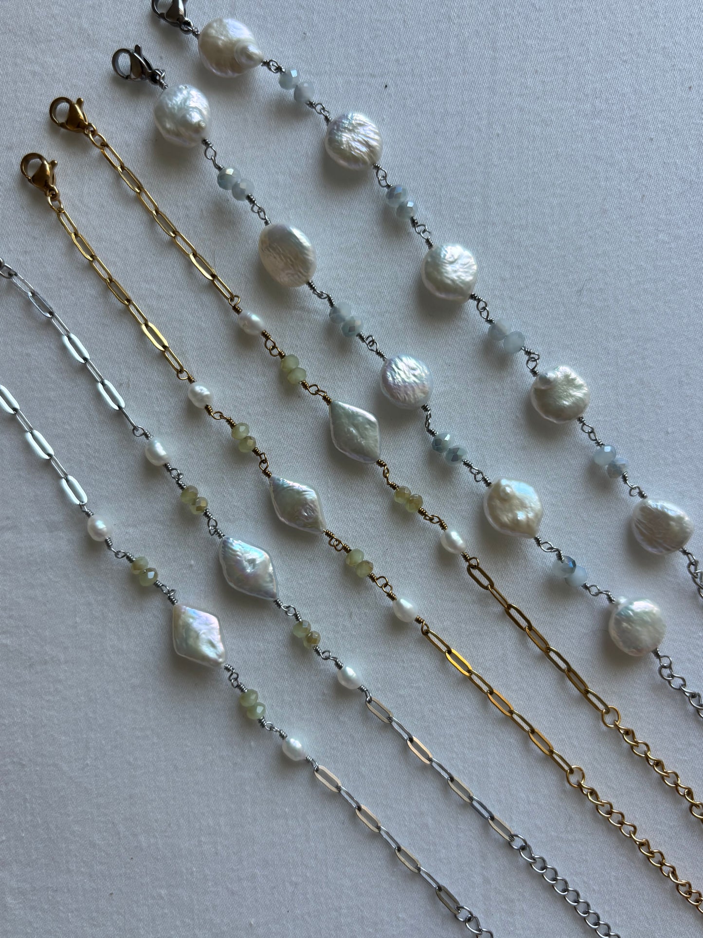 Pearl Silver Wire Bracelet