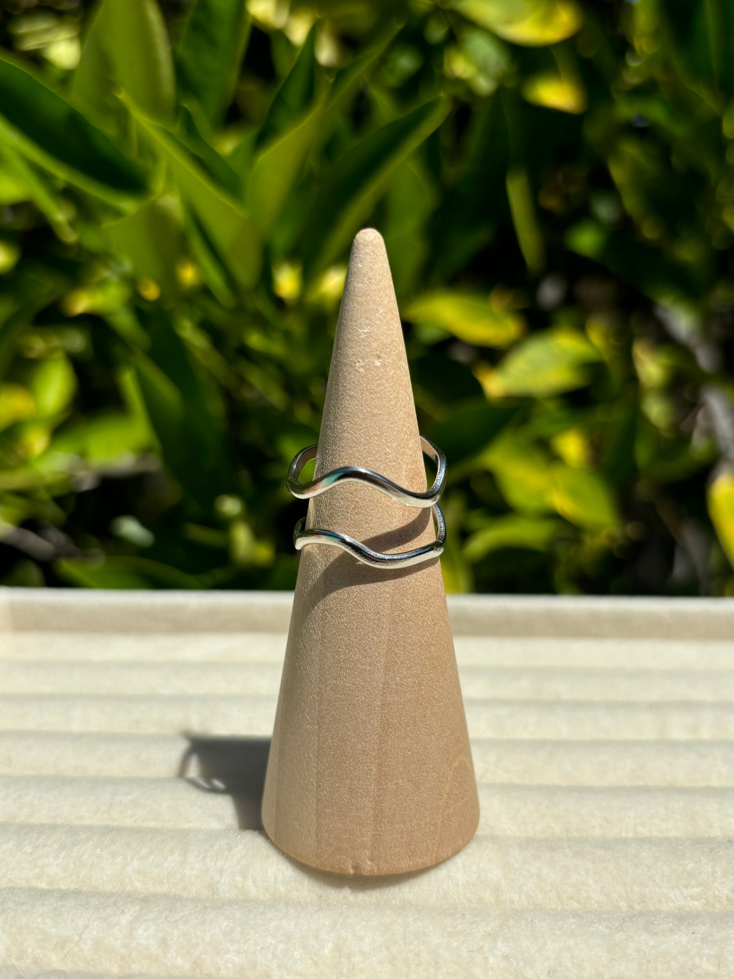 Wave Layered Adjustable Rings