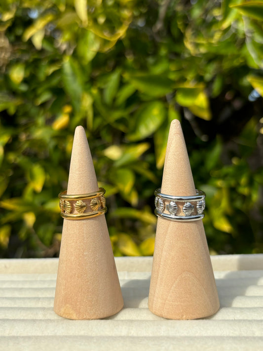 Seashell Frame Adjustable Rings