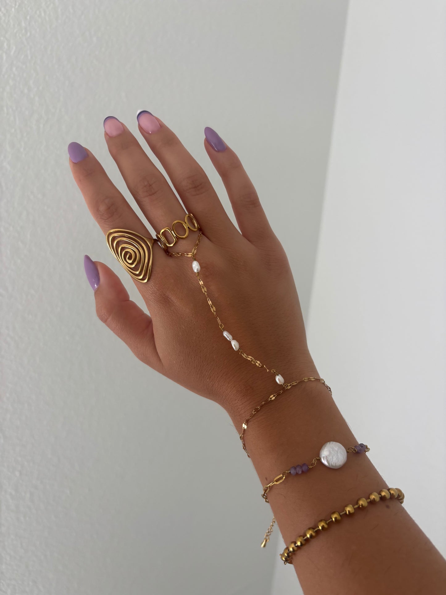 Double Pearl Handchain