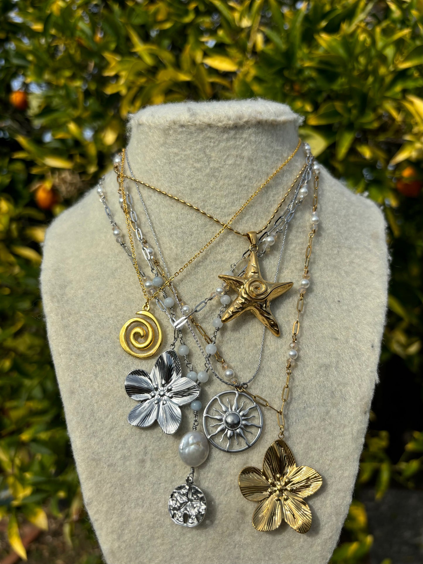 Flower Pearl Wire Chain Necklaces