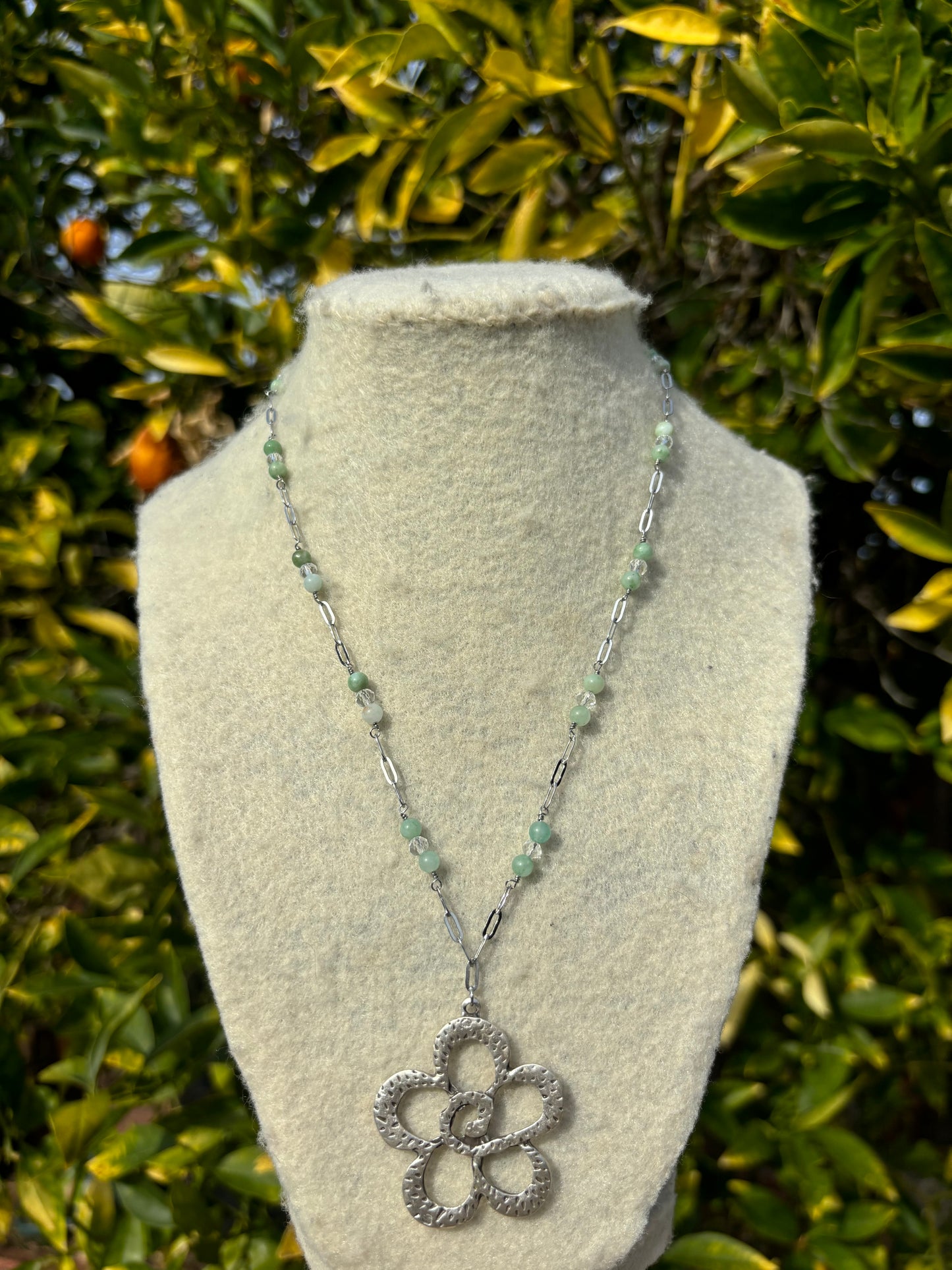 Chunky Green Flower Wire Chain Silver Necklace
