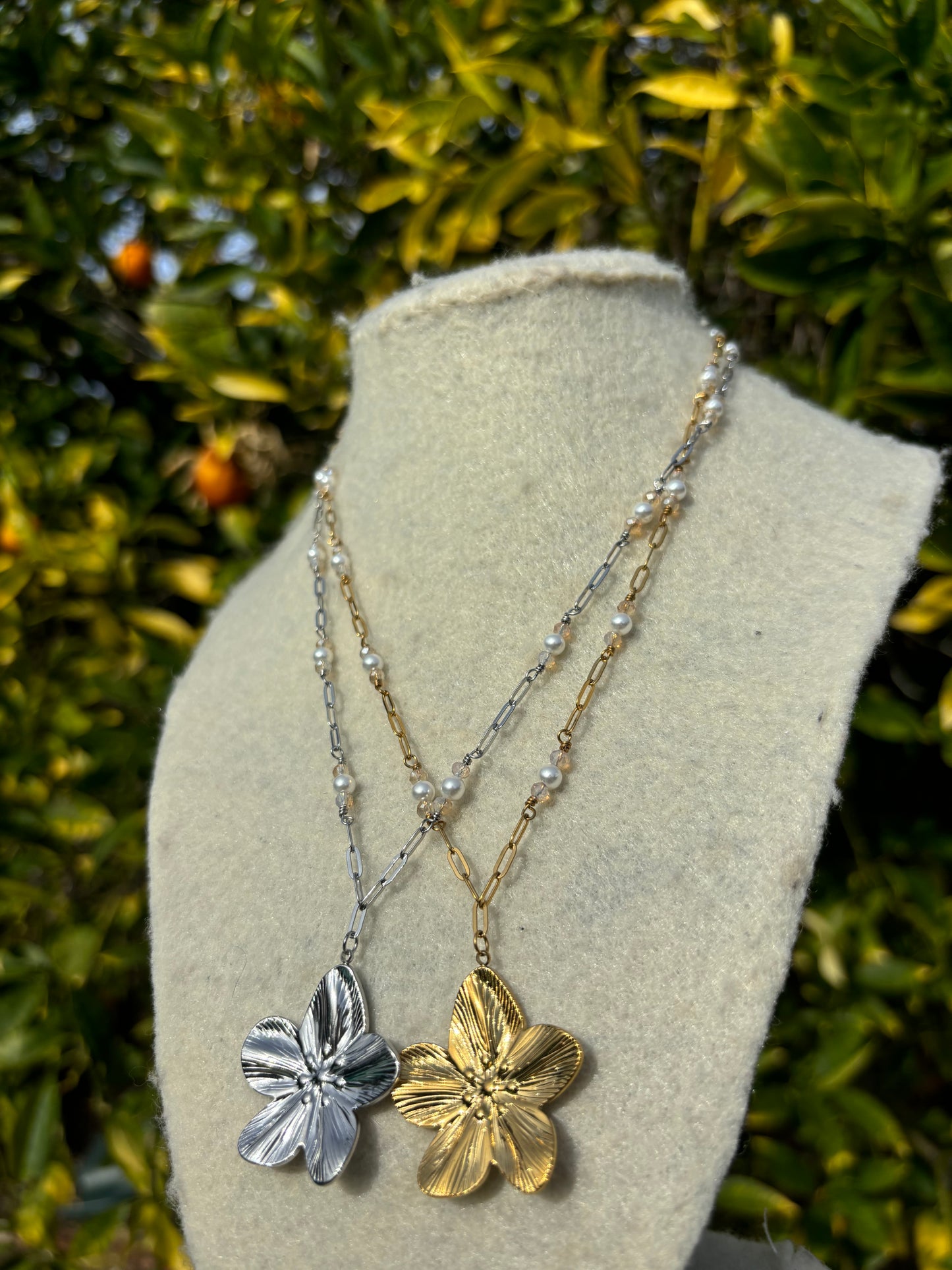 Flower Pearl Wire Chain Necklaces
