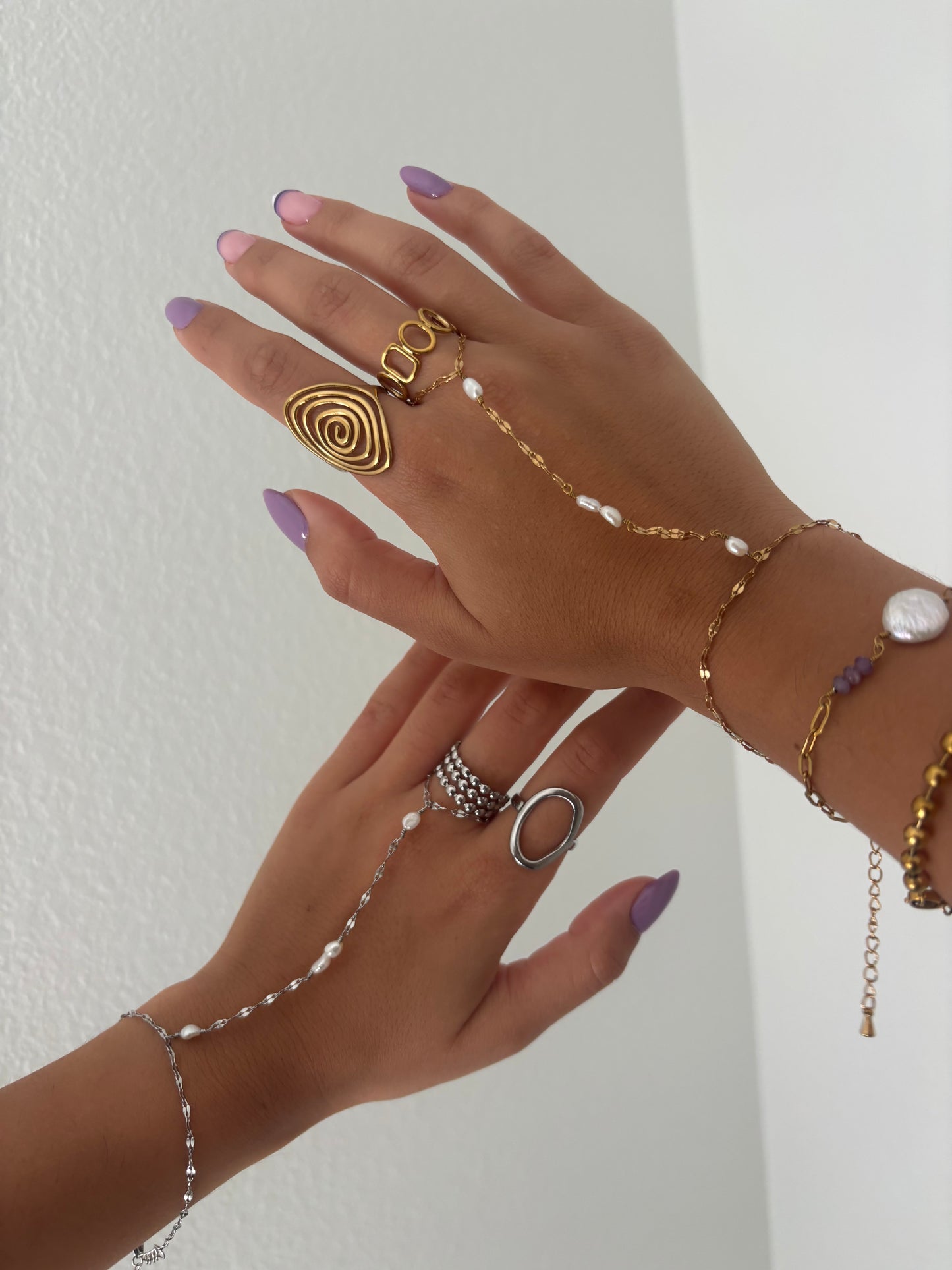 Double Pearl Handchain