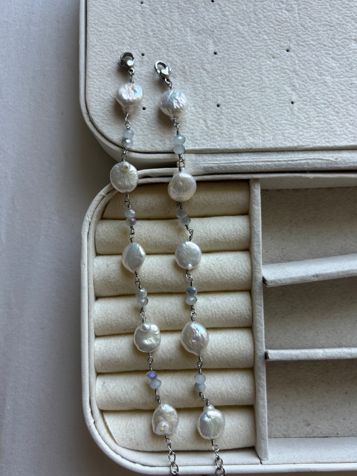 Pearl Silver Wire Bracelet