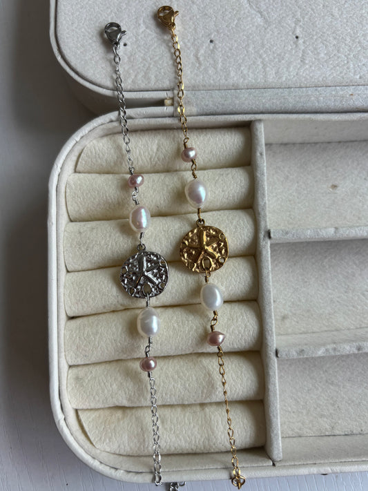 SandDollar Pink Pearl Wire Bracelets