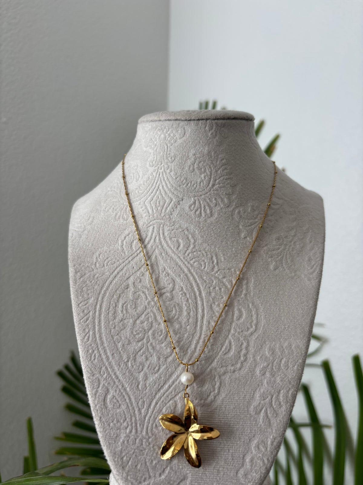 Flower Pearl Drop Gold Necklace