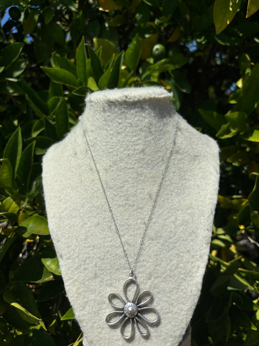 Funky Flower Silver Chain Necklace