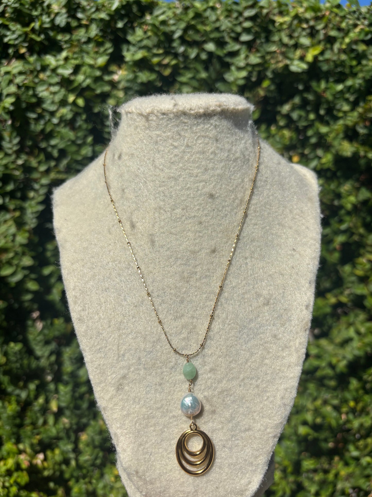 Ellipse Drop Pearl Necklaces