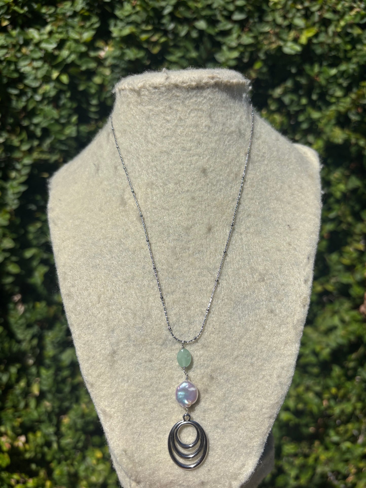 Ellipse Drop Pearl Necklaces