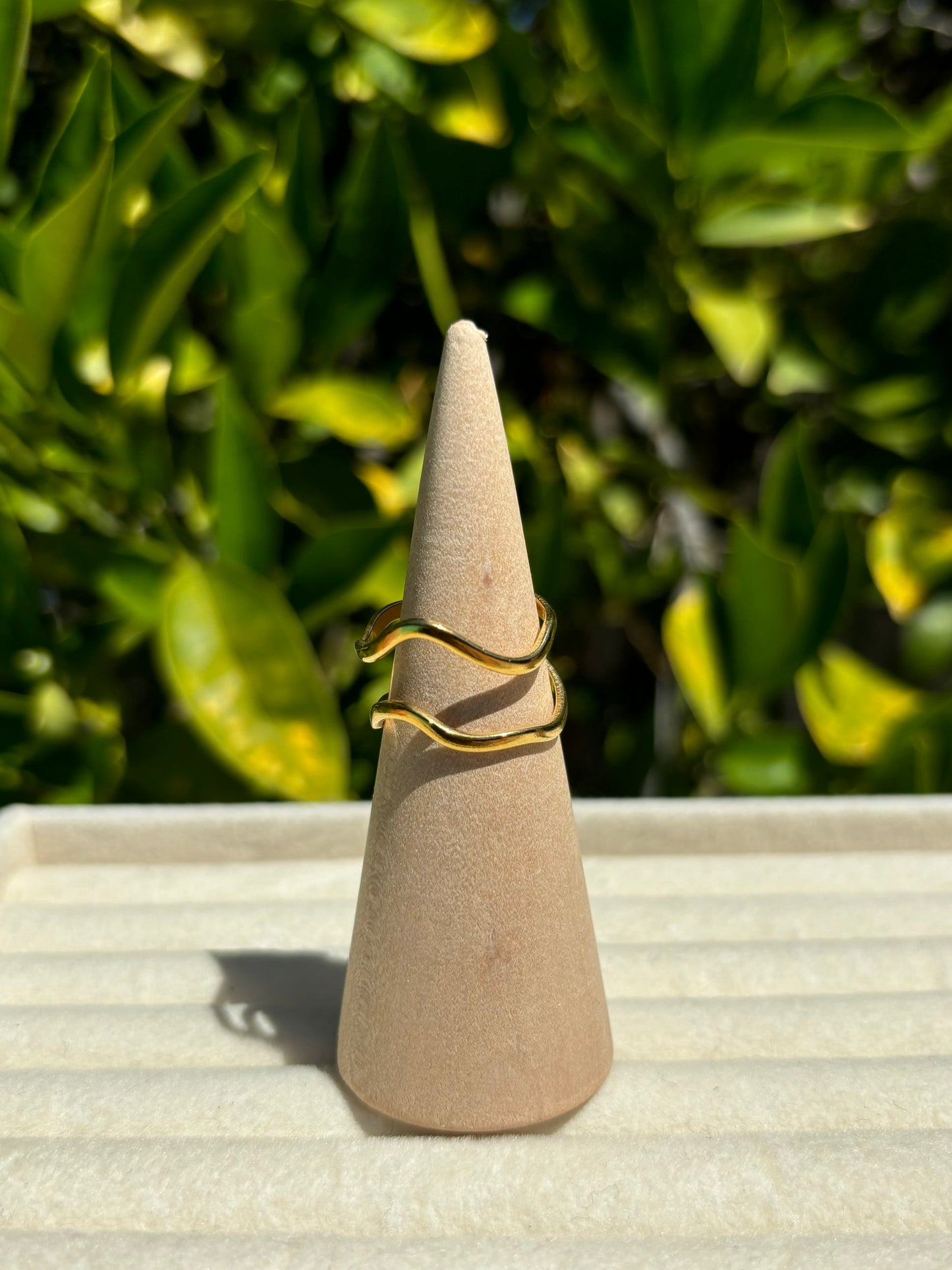 Wave Layered Adjustable Rings